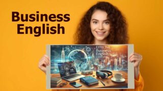 ビジネス英語学習を象徴するデスク、グローバルなコミュニケーションツール
